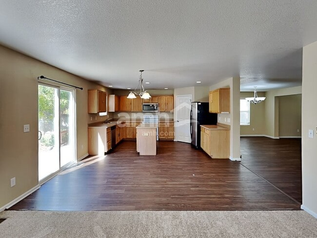 Building Photo - 10175 Fraser St