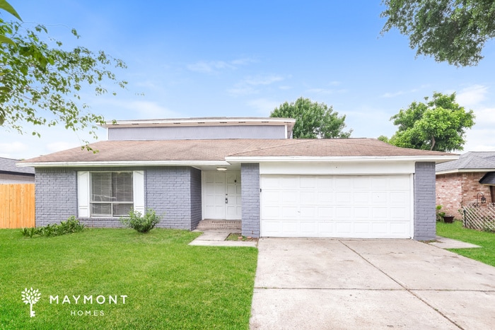 Primary Photo - 8407 Old Meadow Ln