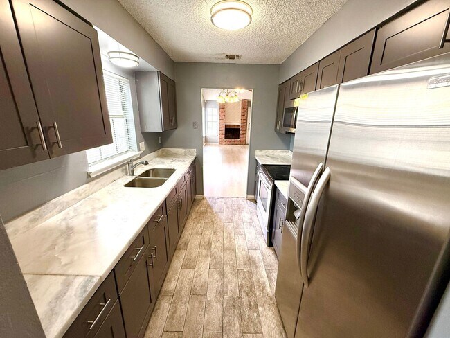 Building Photo - 5310 Gawain Dr