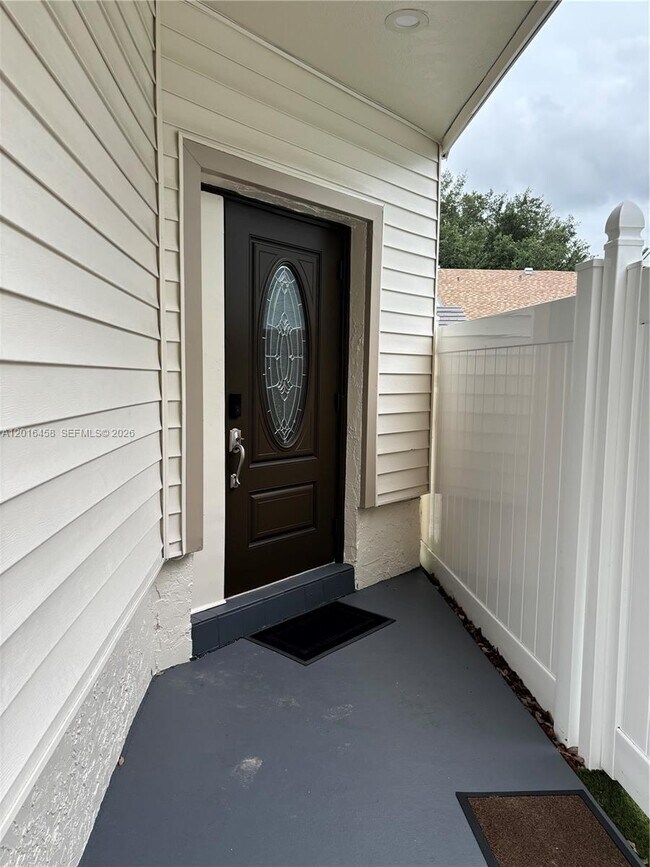 Building Photo - 1131 SW 86th Ave