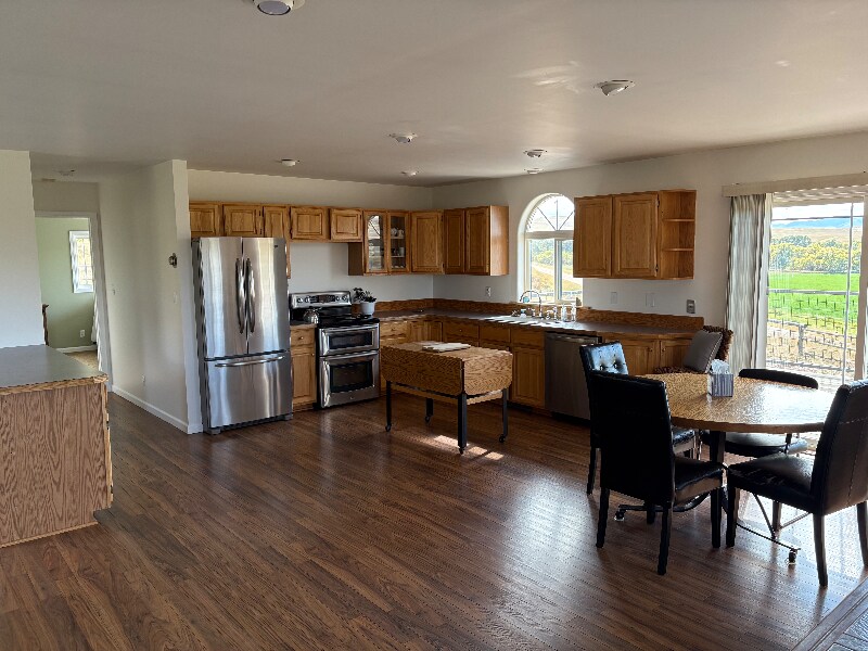 Building Photo - 1435 Millegan Rd