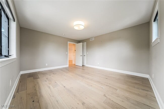 Building Photo - 2605 Buckhurst Dr