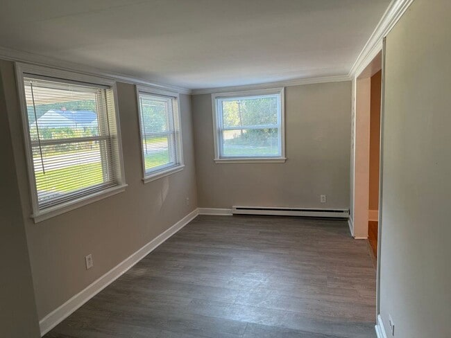 Building Photo - 3 Bedroom 1 Bath for rent