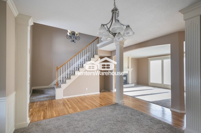 Building Photo - 5701 NE Hidden Meadow Dr