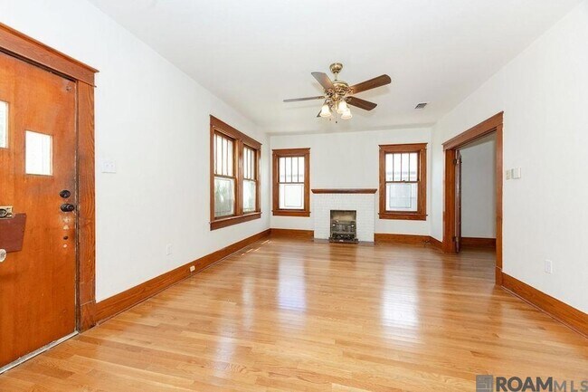Building Photo - 219 Westmoreland Dr