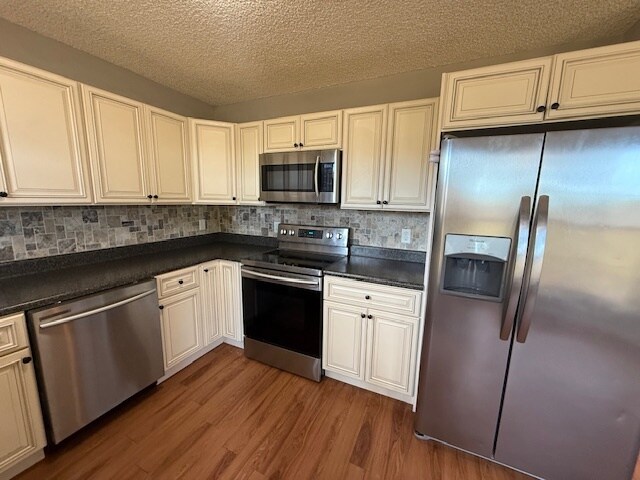 Building Photo - 309 N Belmont Ct