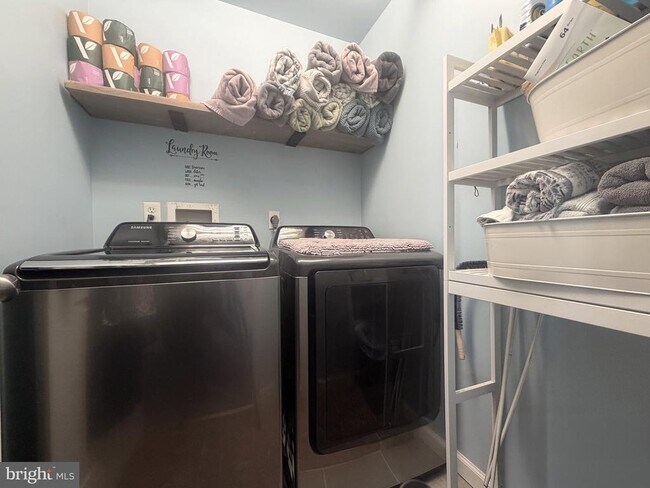 Building Photo - 1703 Aldin Ct