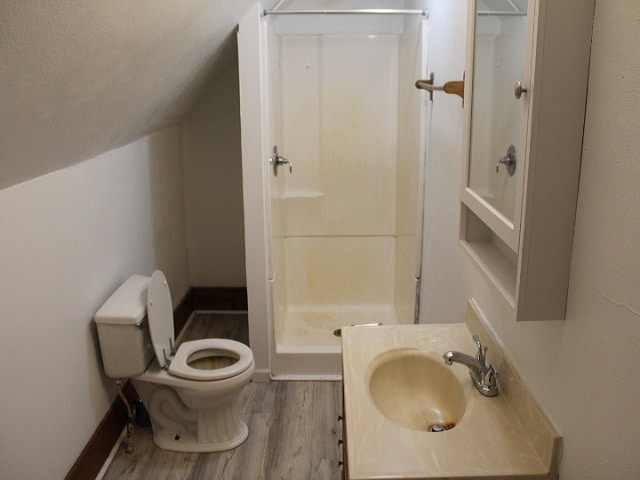 Building Photo - 5561 Paw Paw Lake Rd