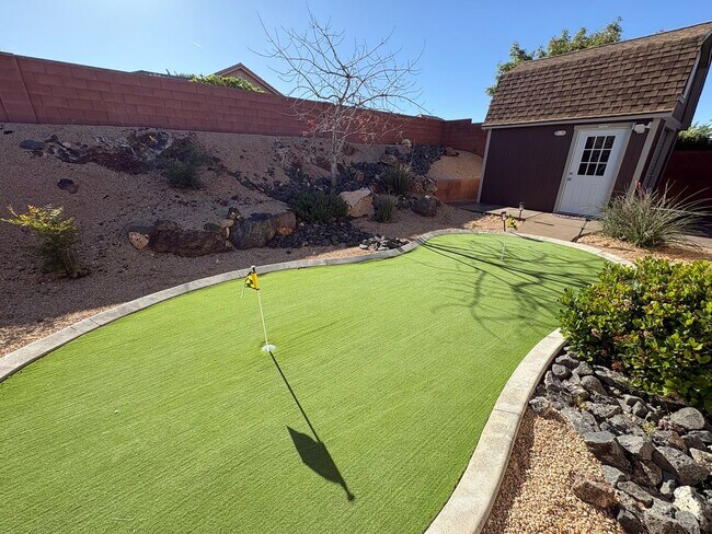 Building Photo - Beautiful Home In Hurricane