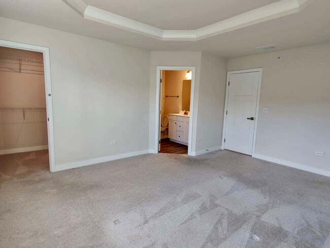 Building Photo - 319 Elm Ct.