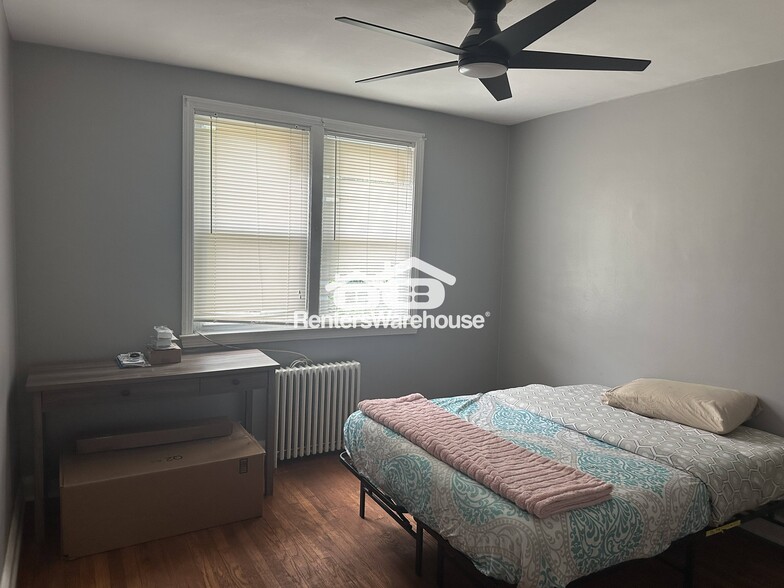 Building Photo - 6103 Chinquapin Pkwy