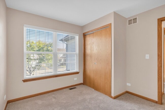 Building Photo - 10549 Wakefield Ln