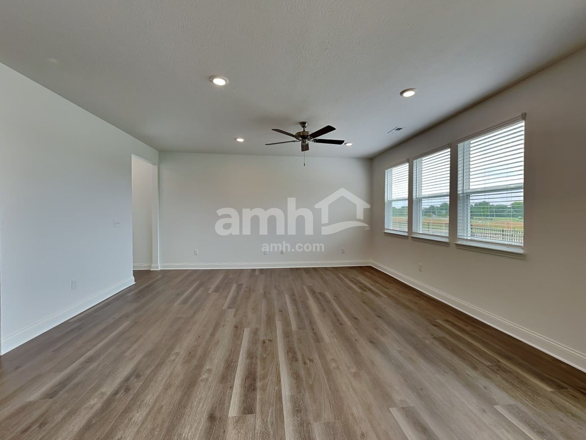 Building Photo - 9076 Henley Ave