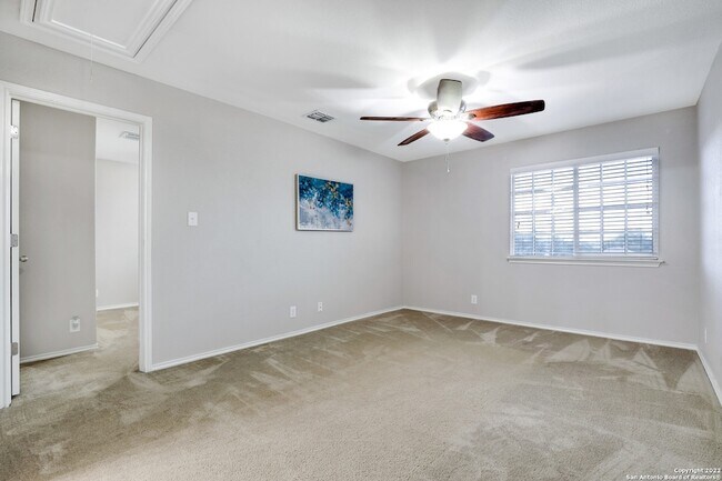 Building Photo - 547 Red Quill Nest