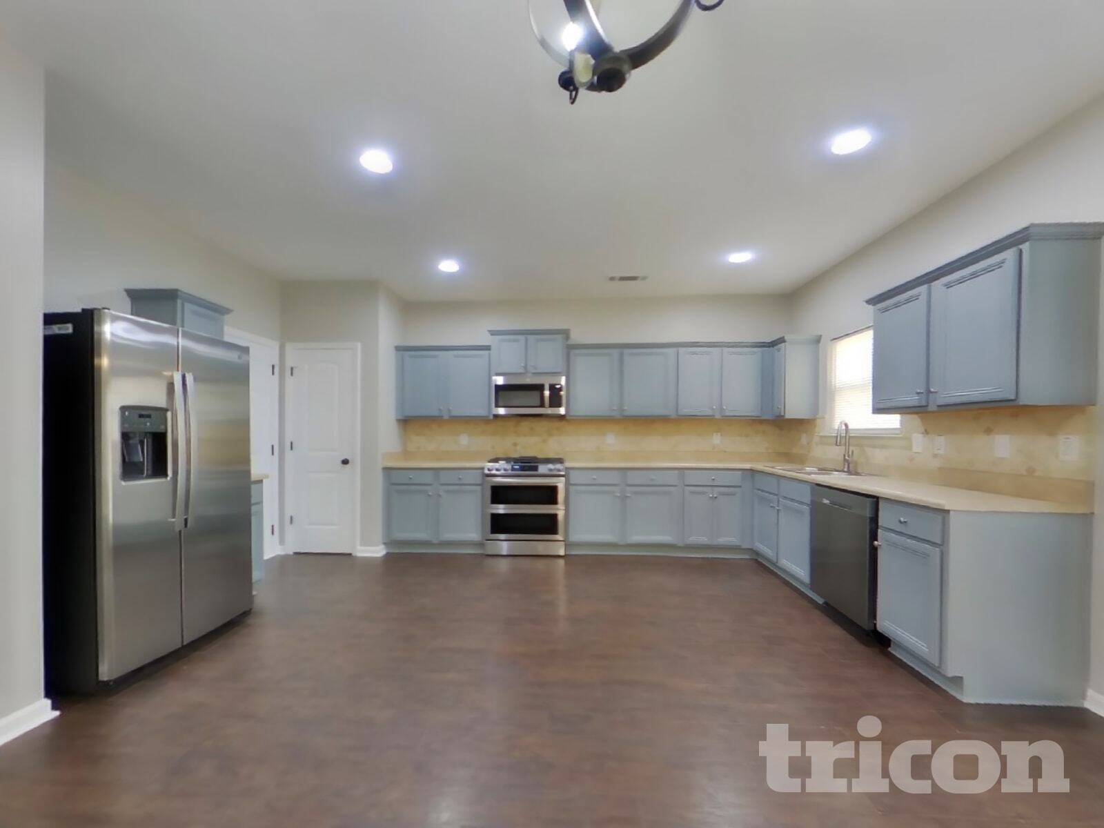 Building Photo - 1923 Ruby Mountain St