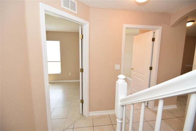 Building Photo - 13 Sergeant Ct