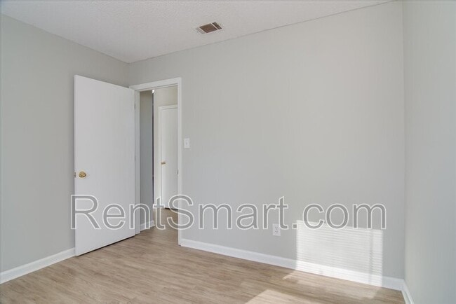 Building Photo - 3312 Cobblestone Ct