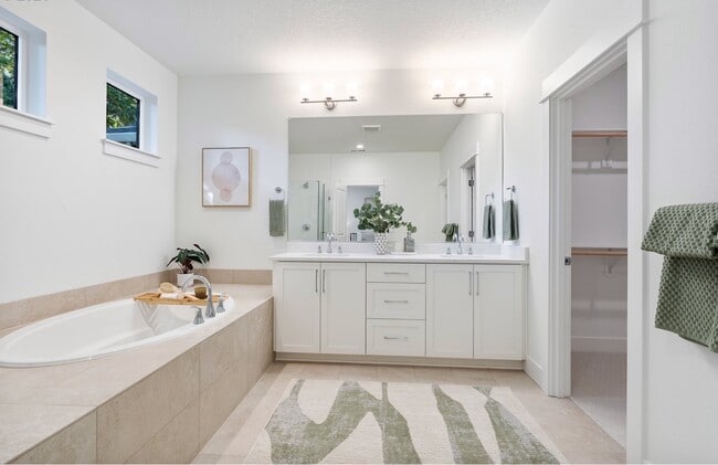 Building Photo - 15628 NW Raywood Ln