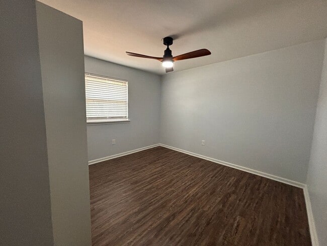 Building Photo - 4th Street Duplex