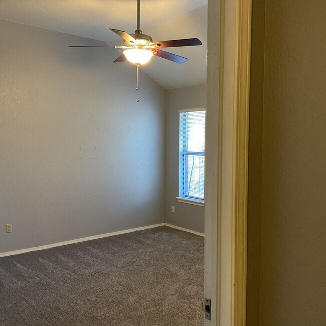 Building Photo - Welcome home!