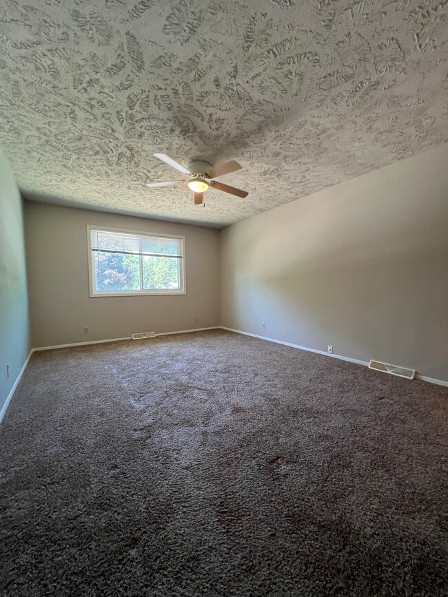 Building Photo - 5051 Marshall Dr