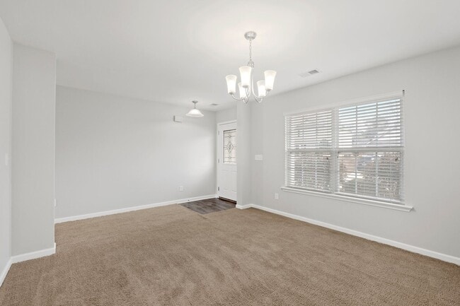 Building Photo - 200 Willow Grv Wy