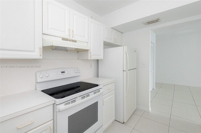 Building Photo - 17530 NW 68th Ave