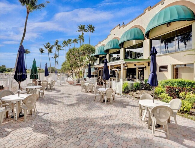 Building Photo - 1520 Whitehall Dr