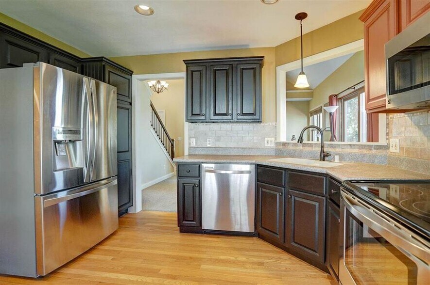 Building Photo - 6214 Camino Way