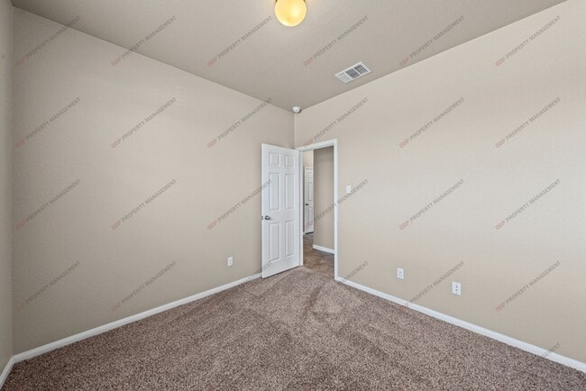 Building Photo - 8012 Redbrush