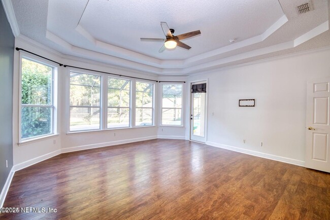 Building Photo - 1440 S Burgandy Trail