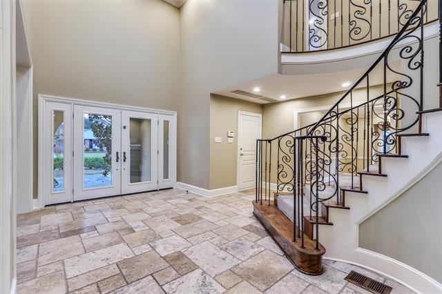 Building Photo - 4525 Bordeaux Ave