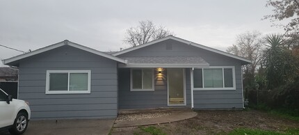 Building Photo - 4525 Ardmore Ave