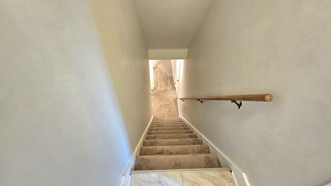 Building Photo - Beautiful 3-Bed, 3-Bath Haven with 1,901 Sq Ft of Comfort in St Louis Park with yard. 7/1/2026