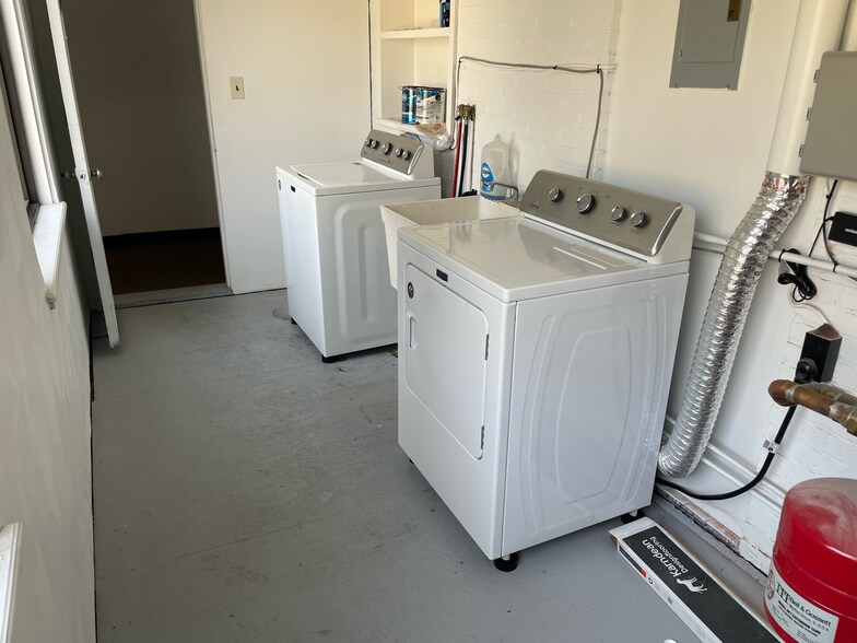 Building Photo - 307 Freeport Rd