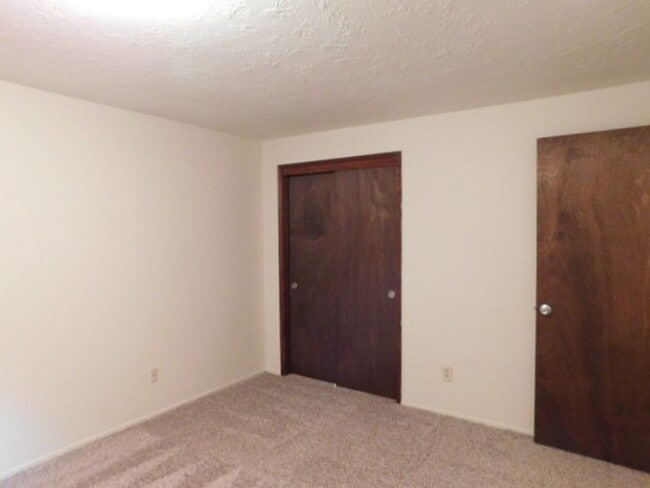 Building Photo - 3Bd/2Ba Single Story House - Available Soon!