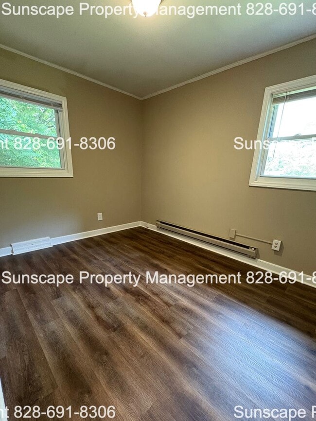 Building Photo - One bed one bath apartment