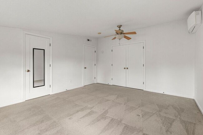 Building Photo - 4707 N Willamette Blvd