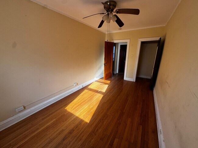 Building Photo - 2700 N Laramie Ave