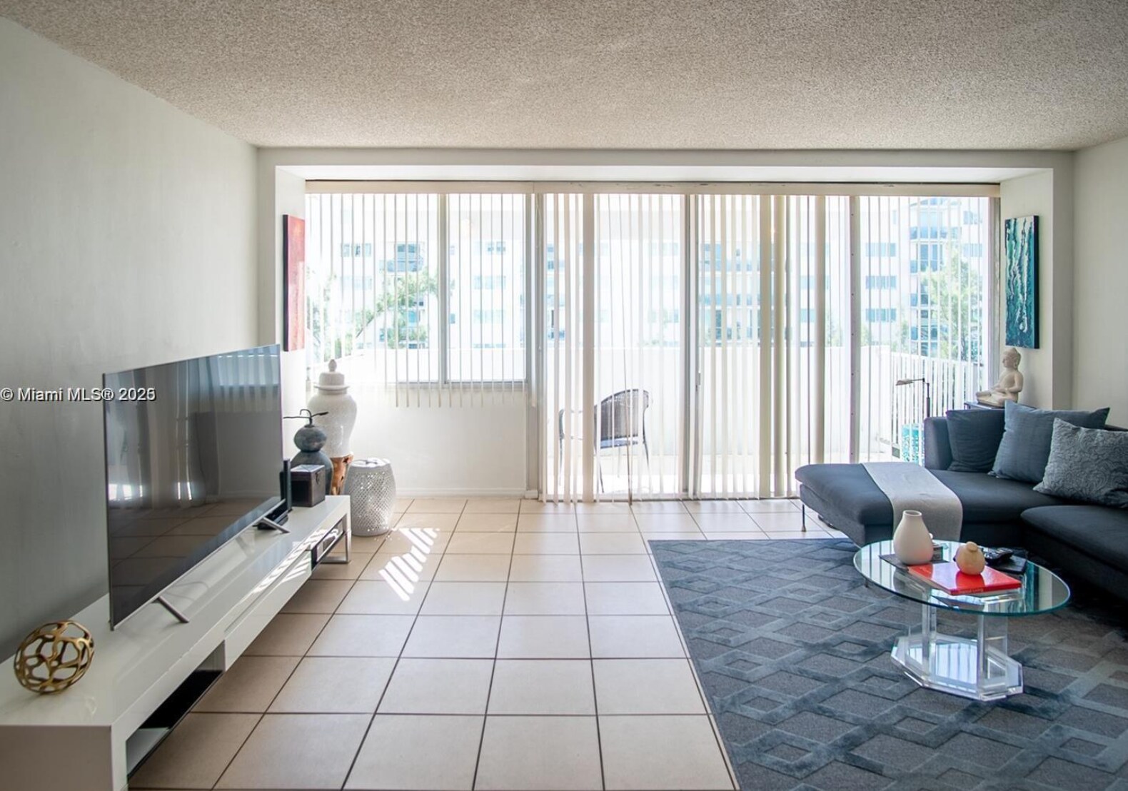Building Photo - 7545 E Treasure Dr