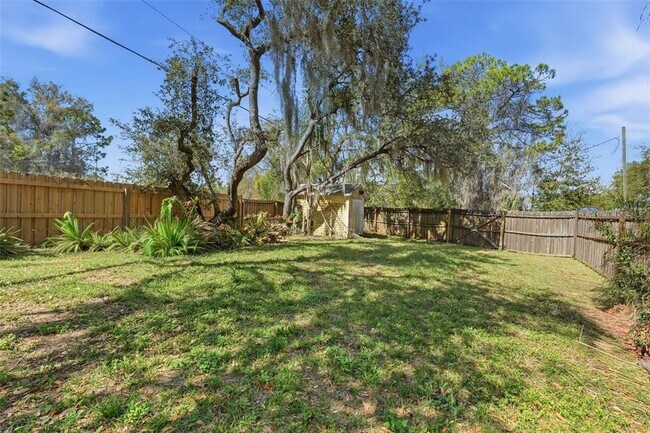 Building Photo - 12311 N Putney Ct