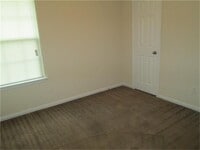 Building Photo - 107 W Nazro St