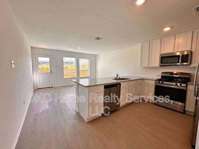 Building Photo - 3220 NW 147th Ter