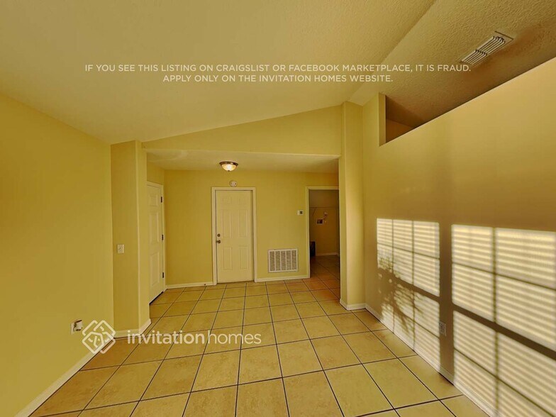 Building Photo - 2797 Benrock Terrace