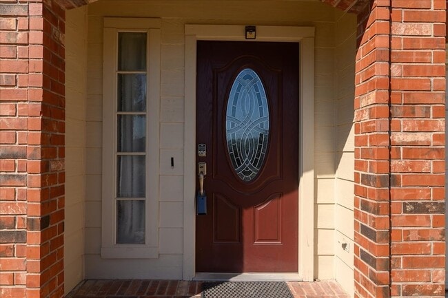 Building Photo - 16218 Bunker Ridge Rd