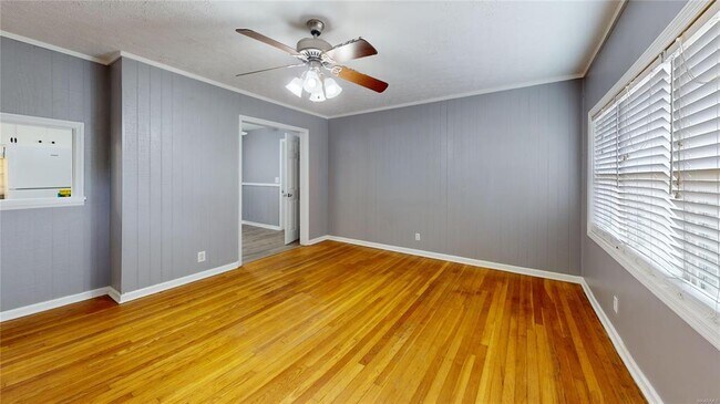 Building Photo - 1117 Newton St