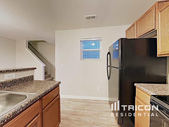 Building Photo - 4717 Brewer Dr
