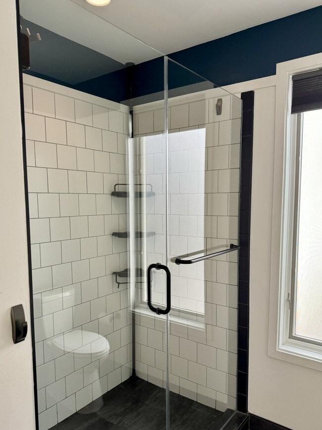 Building Photo - 32 E Court St