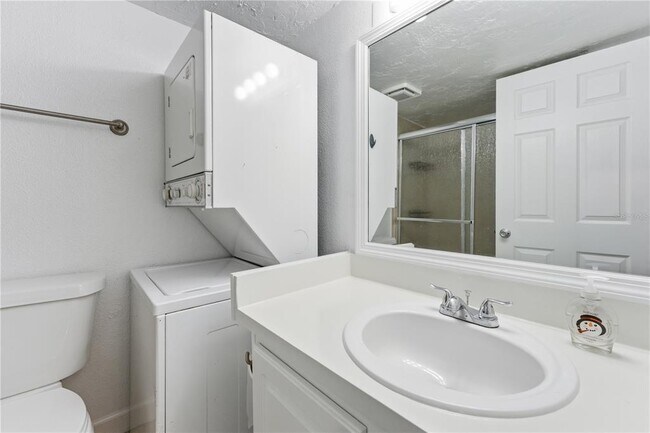 Building Photo - 139 Oyster Bay Cir