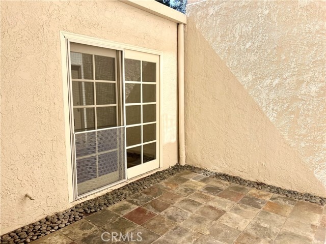 Building Photo - 27521 Nivelada